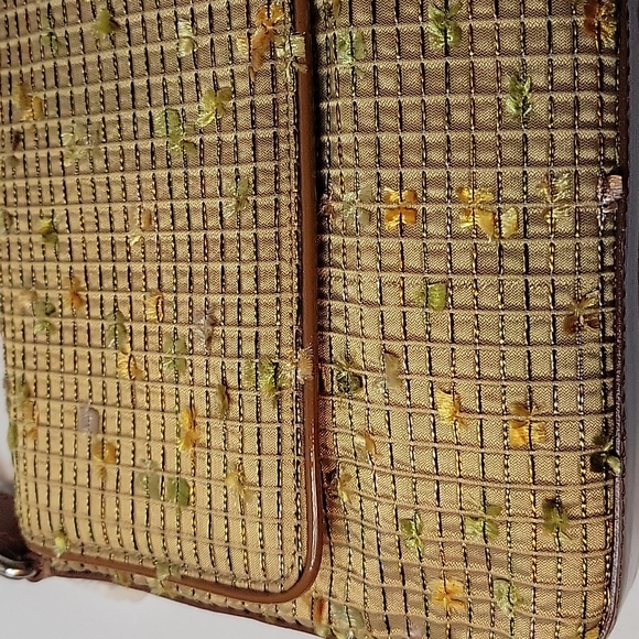 Tess Loriani Milano Envelope Style Shoulder Bag- Tan and Brown Floral? - Picture 2 of 10